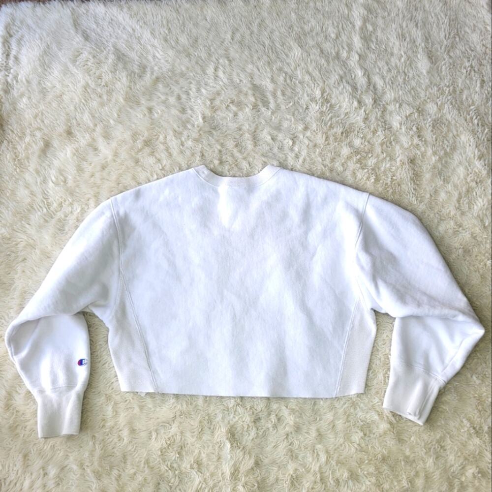 Champion Oversized Cropped Raw Edge Reverse Weave women's Crewneck medium - Picture 4 of 9